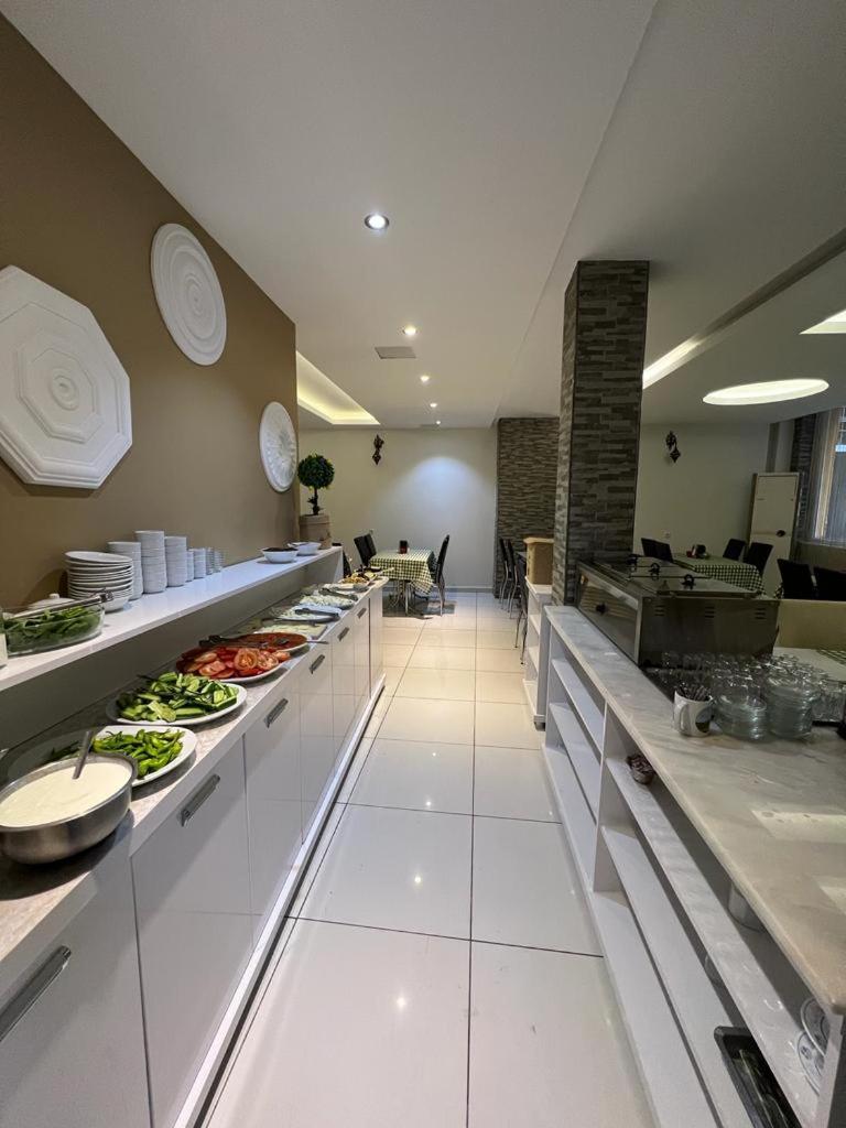 Koepruecue Hotel 디아르아바키 외부 사진