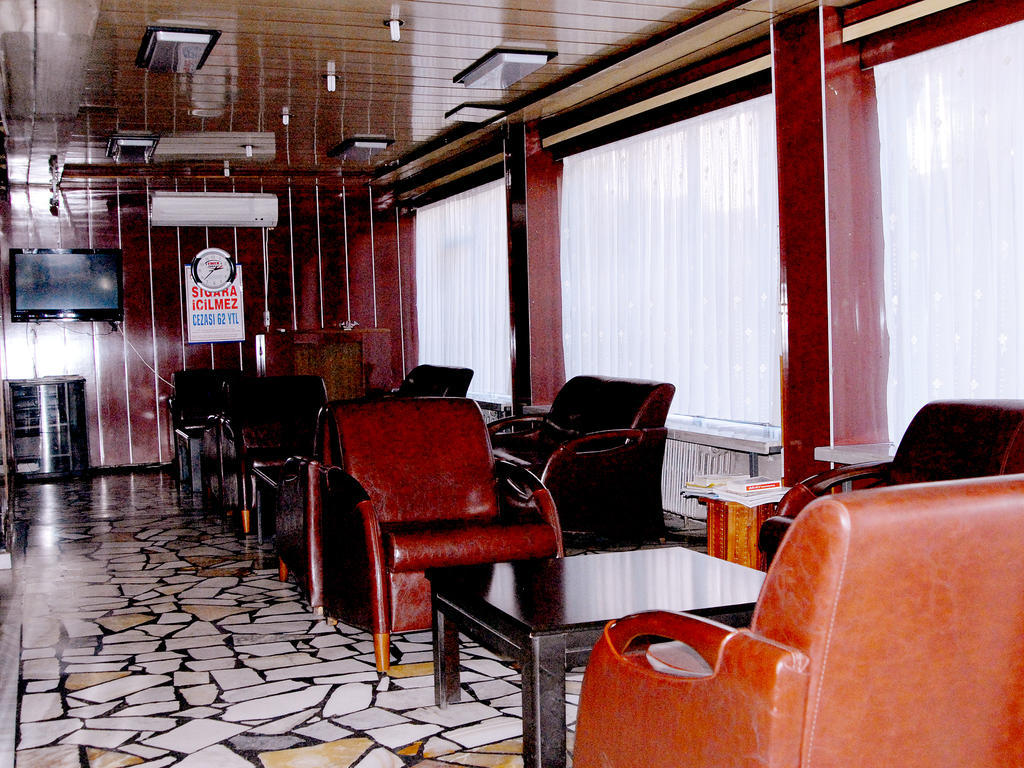 Koepruecue Hotel 디아르아바키 외부 사진